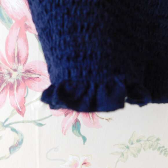 🦅 Smocked Navy Blue Velvet Crop Top - Picture 11 of 12